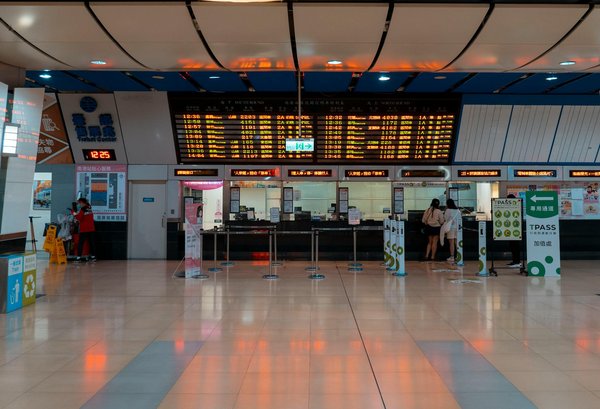 Comment choisir une croisière qui inclut des visites de fermes à miel en Nouvelle-Zélande?